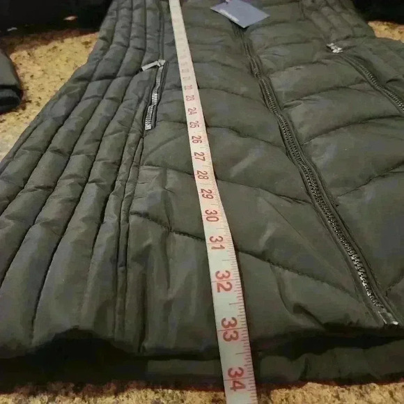 Tommy Hilfiger Faux-Fur-Trim Hooded Chevron Black Puffer Coat Size XS $245 - Picture 12 of 13